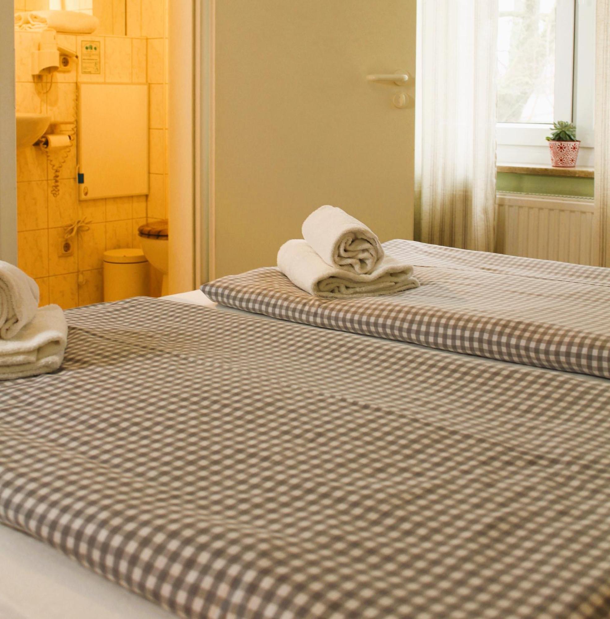 Haus Am Bach - Gemuetliche Pension Allershausen Εξωτερικό φωτογραφία